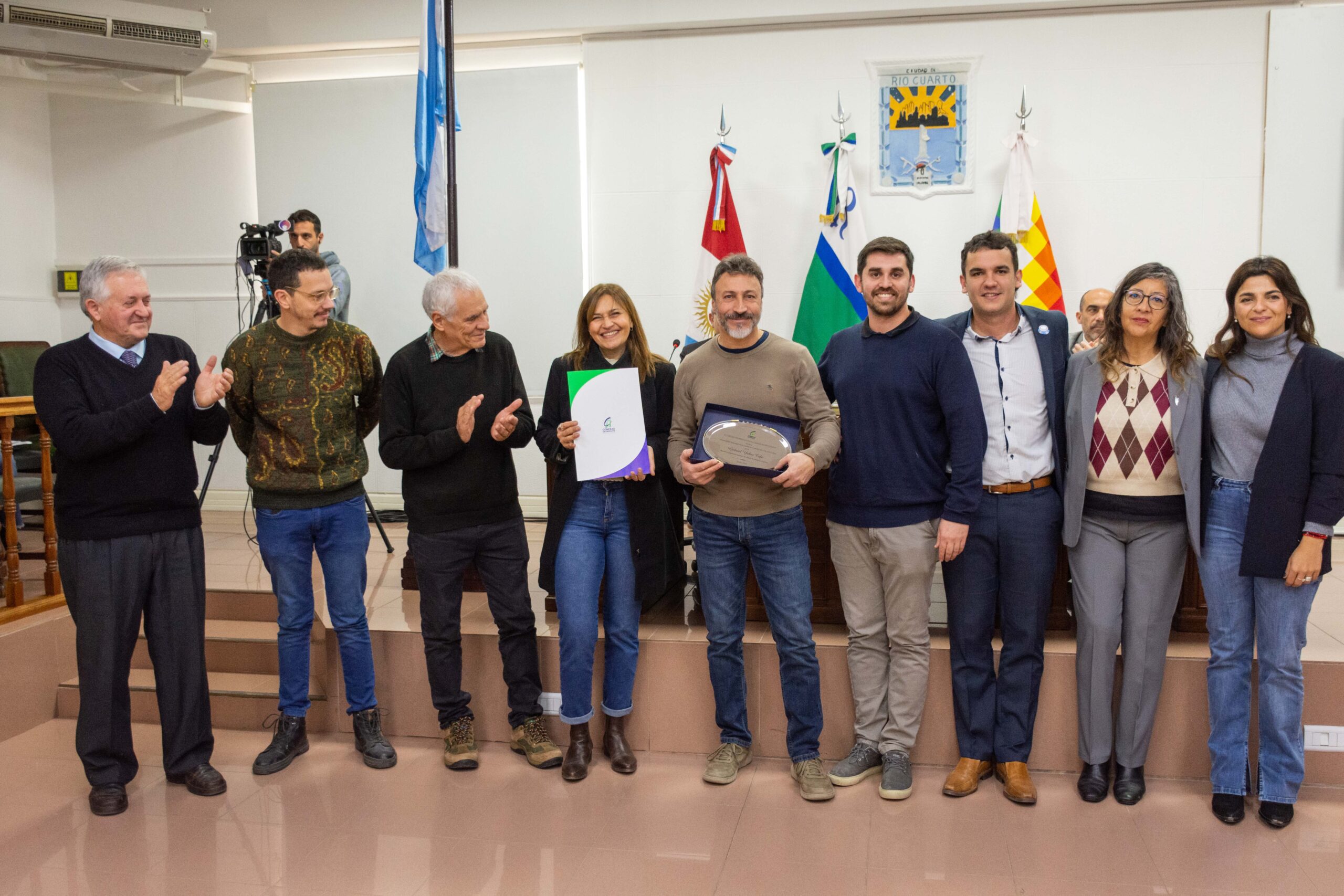 RECONOCIMIENTO AL DIBUJANTE LOCAL “YABAR”