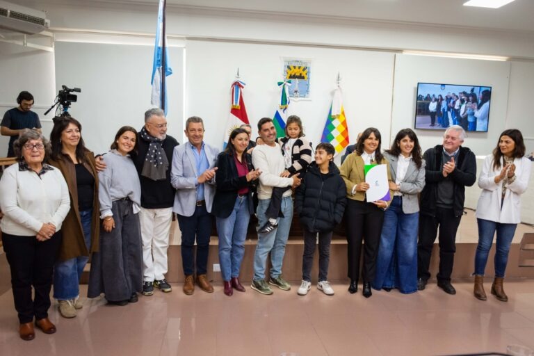 “EFECTO PALOMA”, UN EMOTIVO RECONOCIMIENTO A LA SUPERACIÓN Y LA SOLIDARIDAD