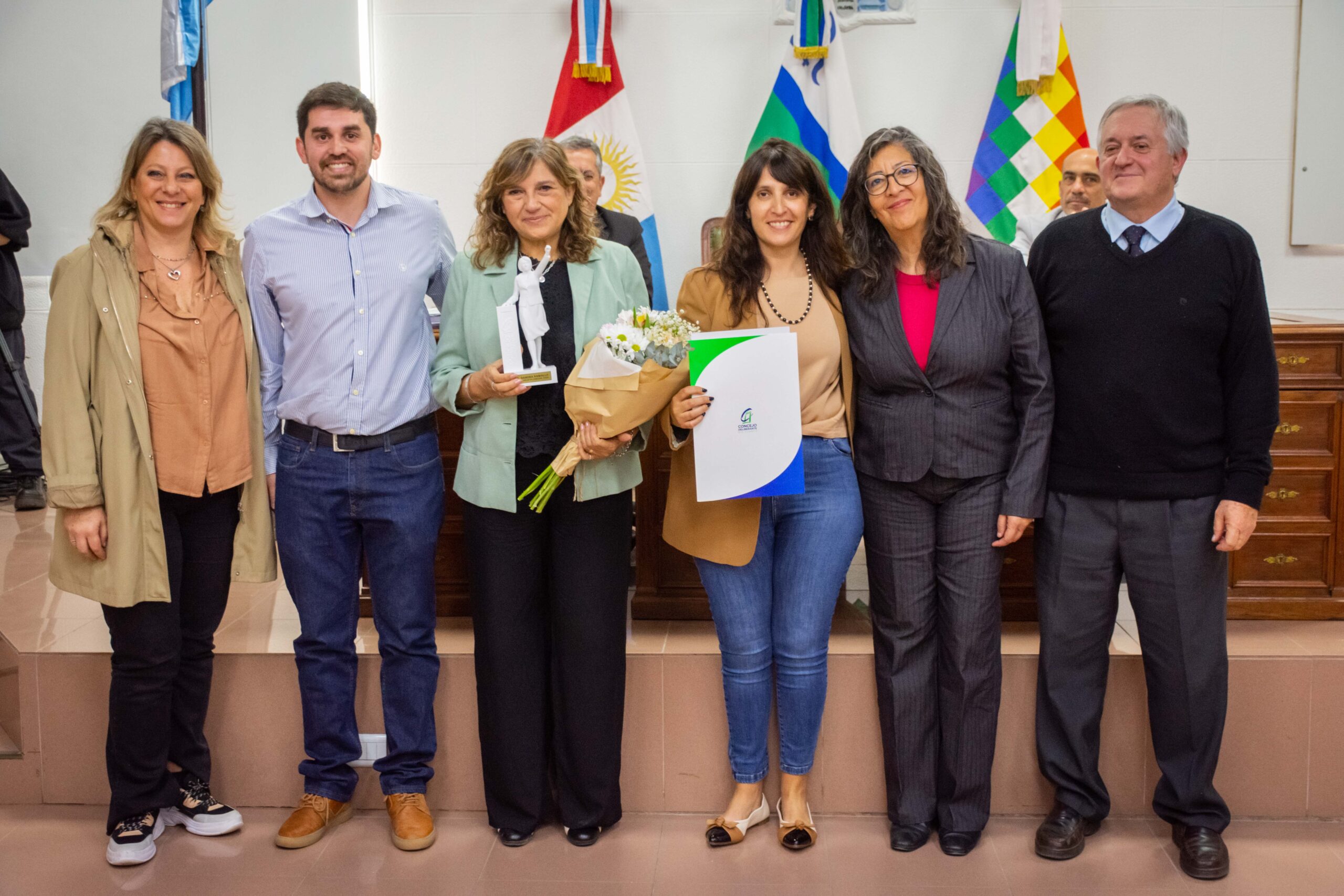 EL CONCEJO OTORGA EL PREMIO “JULIETA LANTERI” A LA DOCENTE SANDRA RAMALLO