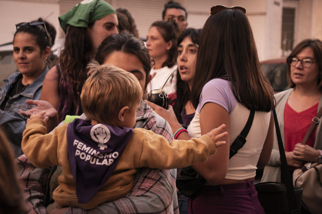 CONCURSO JOSÉ LUIS CABEZAS 2025 “Las Infancias también marchan” PATICIPANTE: ABRIL MEDINACELLI
